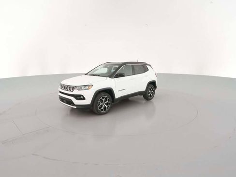 New 2026 Jeep Compass Limited image 4