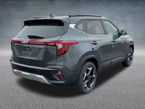 Used 2024 Kia Seltos EX FWD image 21