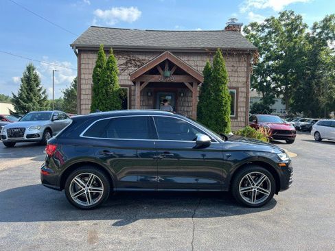 Used 2018 Audi SQ5 Premium Plus w/ Navigation Package image 9
