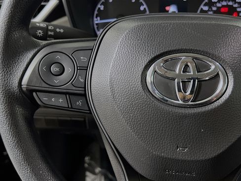 Used 2025 Toyota Corolla LE FWD image 19