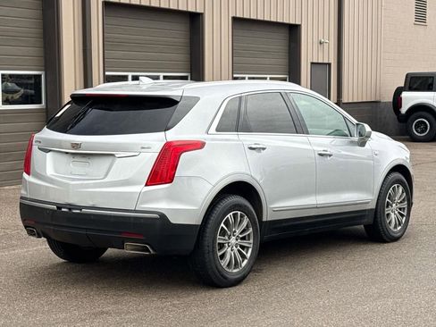 Used 2017 Cadillac XT5 Luxury w/ Driver Awareness Package FWD image 7