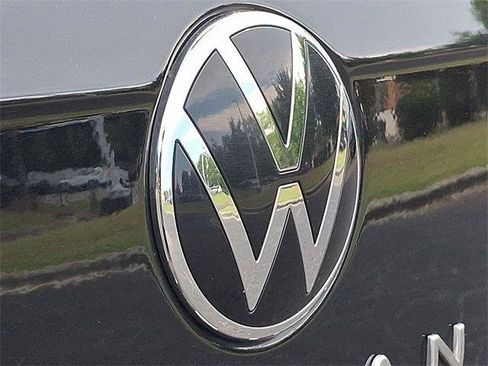 Certified 2024 Volkswagen Tiguan S image 30