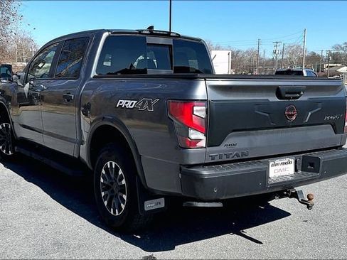 Used 2024 Nissan Titan PRO-4X w/ Pro-4x Convenience Package image 5