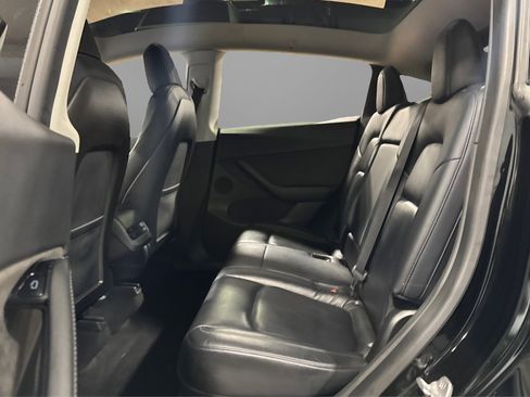 Used 2020 Tesla Model Y Long Range image 34