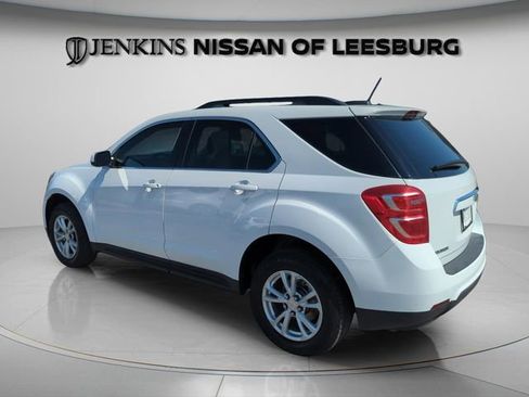 Used 2017 Chevrolet Equinox LT w/ Convenience Package image 9