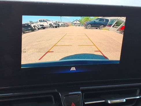 Used 2025 Chevrolet TrailBlazer LT AWD/4WD image 24