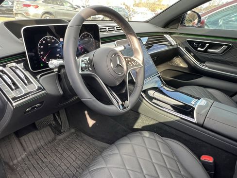Used 2025 Mercedes-Benz S 580 4MATIC Sedan image 17