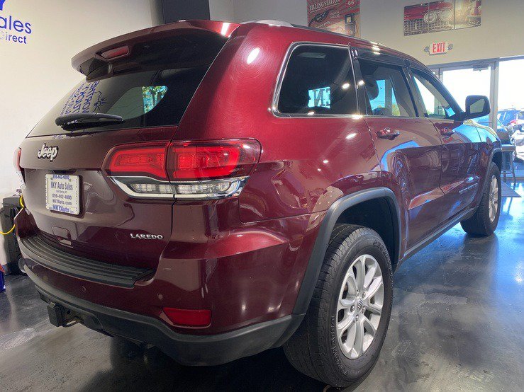 Used 2021 Jeep Grand Cherokee Laredo AWD/4WD image 10