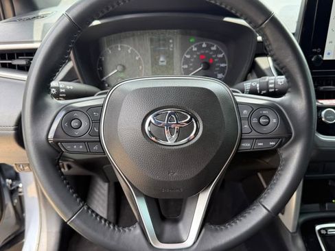 Used 2024 Toyota Corolla Cross AWD Hybrid image 11