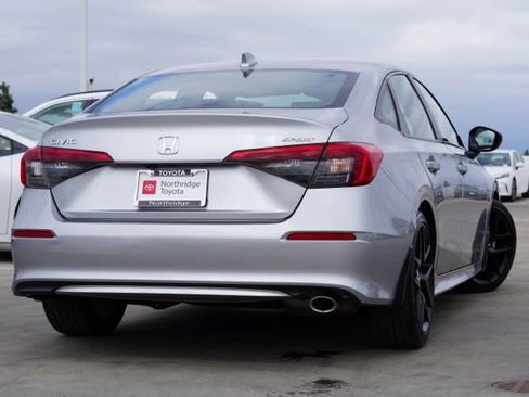 Used 2024 Honda Civic Sport image 6