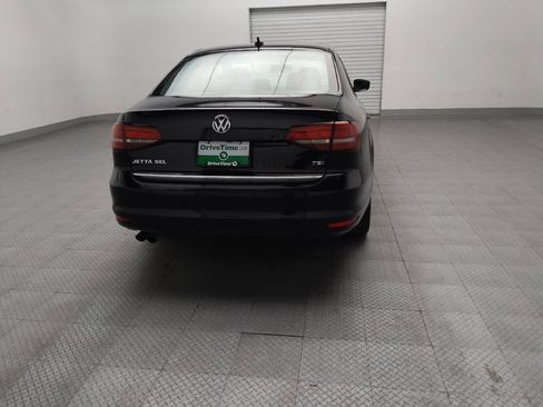 Used 2017 Volkswagen Jetta SEL FWD image 7