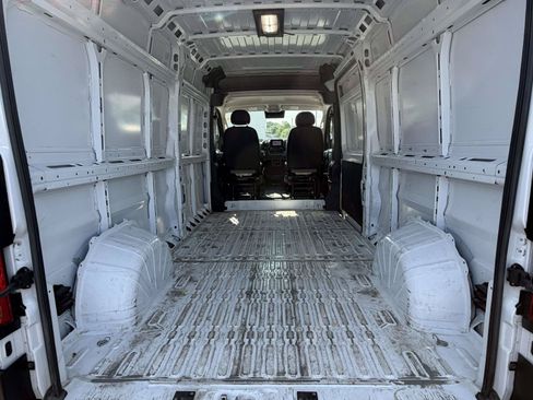 Used 2024 RAM ProMaster 2500 w/ Convenience Group FWD image 35