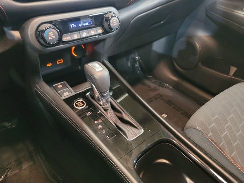 Certified 2024 Nissan Kicks SR image 18