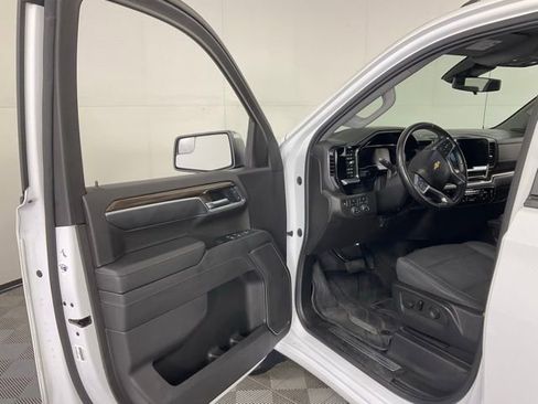 Used 2022 Chevrolet Silverado 1500 LT image 26