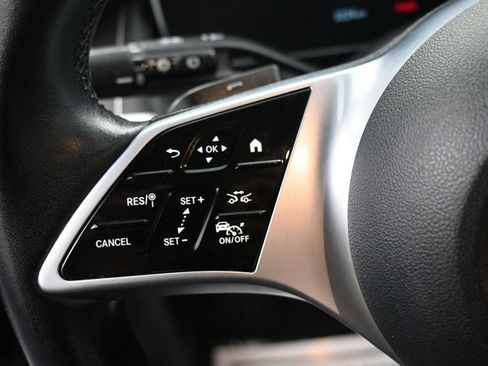 Used 2023 Mercedes-Benz GLC 300 4MATIC w/ Exclusive Trim Package image 20