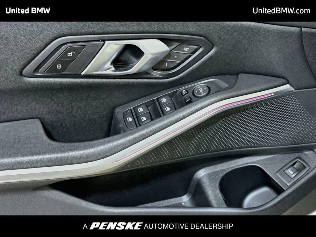 Certified 2025 BMW 330i Sedan RWD image 10