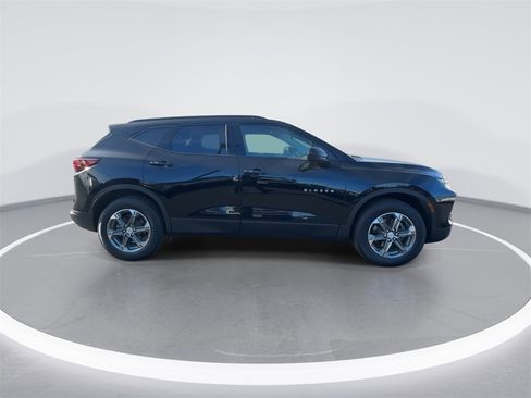 Used 2023 Chevrolet Blazer LT w/ Convenience Package image 9
