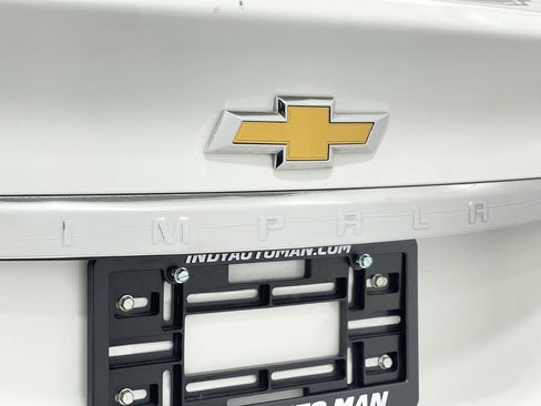 Used 2017 Chevrolet Impala LT FWD image 33