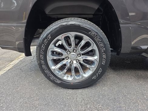 Used 2023 RAM 1500 Laramie AWD/4WD image 28