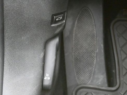 Used 2023 MINI Cooper Clubman S w/ Premium Package image 29