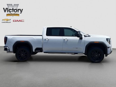New 2026 GMC Sierra 3500 AT4 w/ AT4 Premium Plus Package AWD/4WD image 7