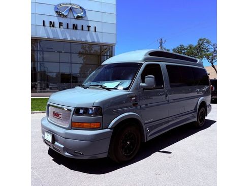 Used 2025 GMC Savana 2500 w/ Driver Convenience Package RWD image 1
