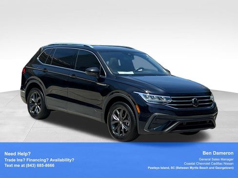 Used 2023 Volkswagen Tiguan SE AWD/4WD image 3