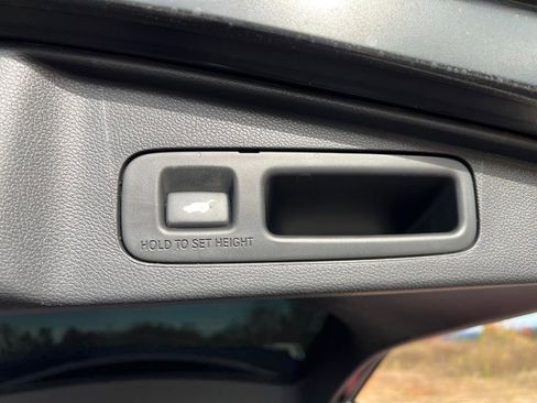 Used 2019 Honda CR-V Touring image 40