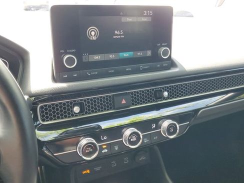 Used 2025 Honda Civic Sport image 22