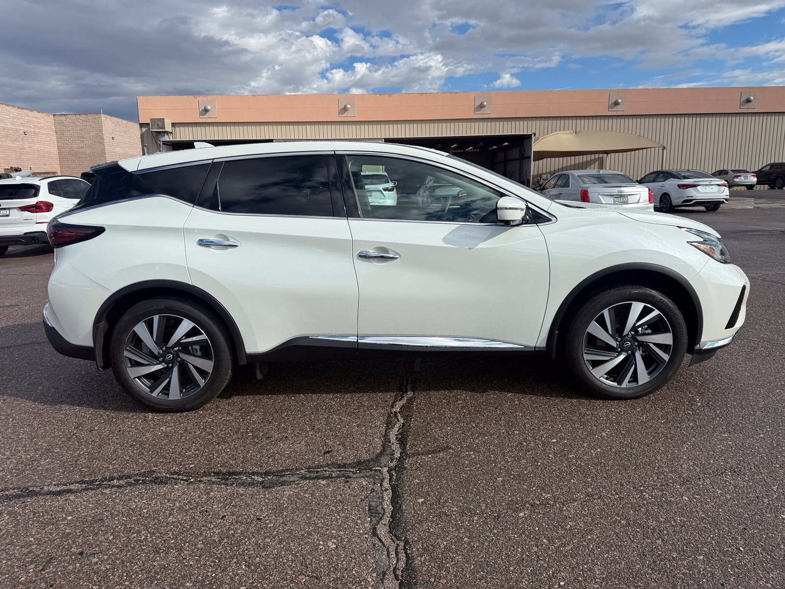 Certified 2024 Nissan Murano SL w/ Cargo Package FWD image 4