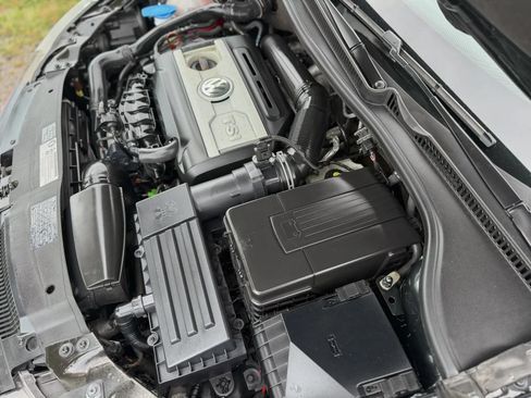 Used 2010 Volkswagen GTI 2-Door FWD image 53