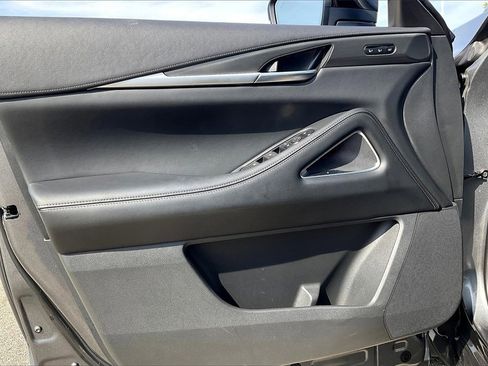 Certified 2025 INFINITI QX60 Luxe image 16