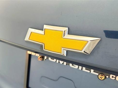 Used 2024 Chevrolet Equinox LT w/ LPO, Floor Liner Package FWD image 16