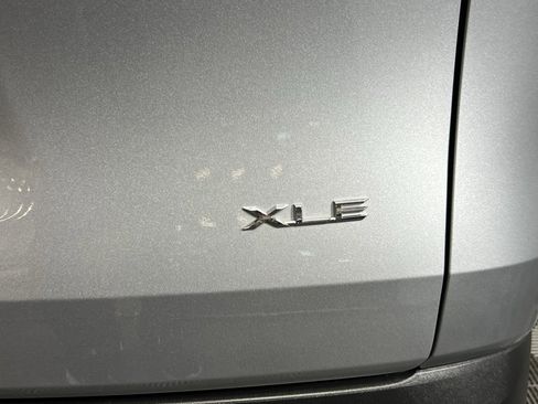 Used 2025 Toyota Grand Highlander AWD image 14