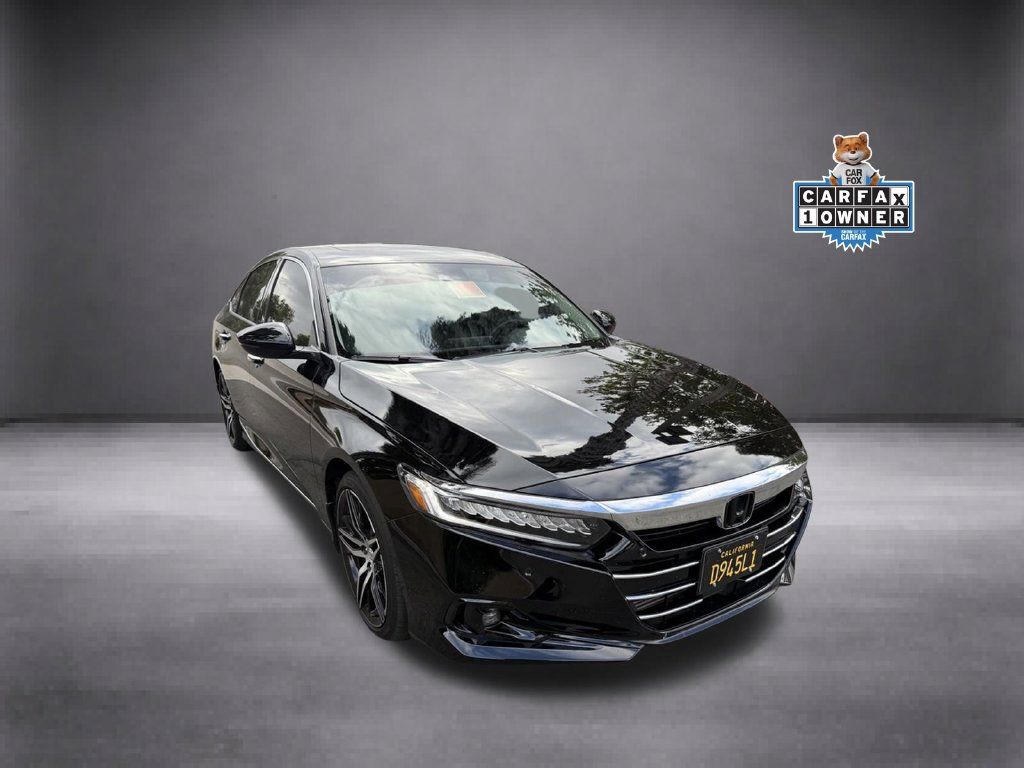 Used 2022 Honda Accord Touring image 2