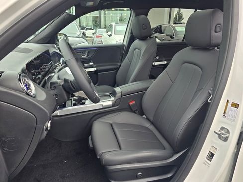 New 2026 Mercedes-Benz GLB 250 4MATIC image 12