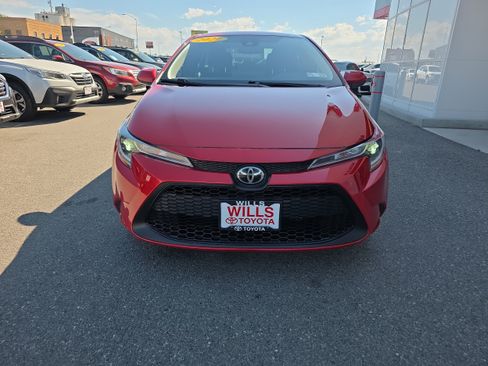 Used 2021 Toyota Corolla LE w/ LE Premium Package FWD image 4