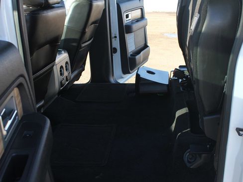 Used 2011 Ford F150 Lariat w/ Lariat Chrome Pkg image 38