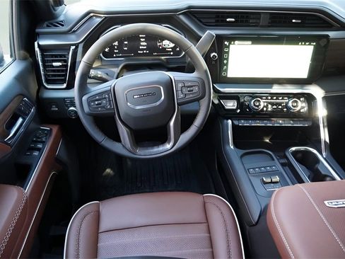 New 2026 GMC Sierra 2500 Denali Ultimate w/ Max Trailering Package image 30