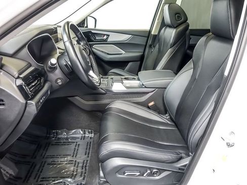 Used 2023 Acura MDX SH-AWD w/ Technology Package image 12