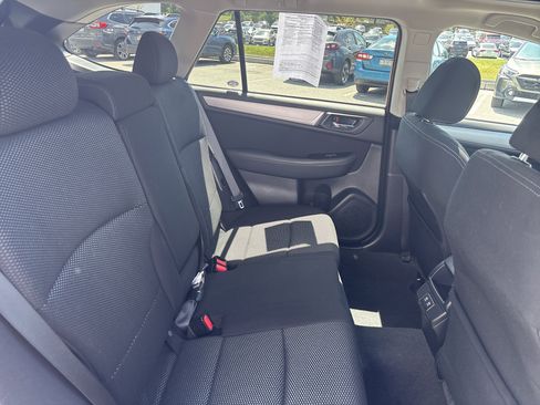 Used 2019 Subaru Outback 2.5i Premium AWD/4WD image 27