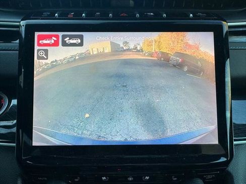 Certified 2023 Jeep Grand Cherokee Trailhawk AWD/4WD image 7