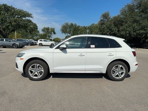 Used 2018 Audi Q5 2.0T Premium image 3