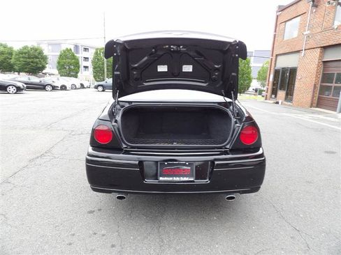 Used 2004 Chevrolet Impala SS w/ Preferred Equipment Group image 9