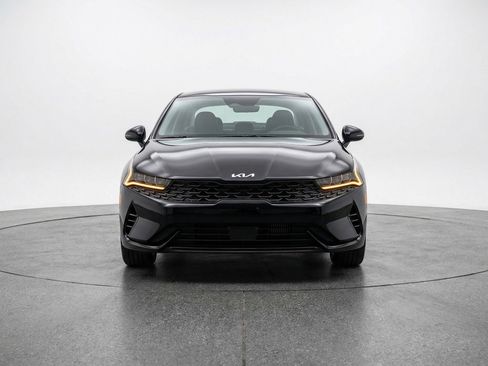 Used 2025 Kia K4 FWD image 2