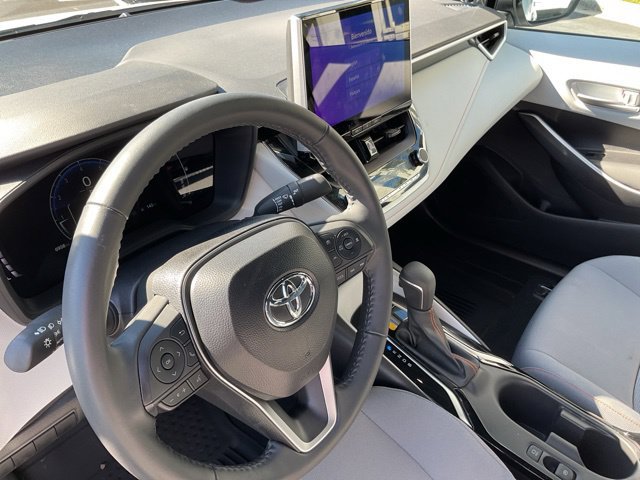 Used 2025 Toyota Corolla FX w/ Convenience Package FWD image 19