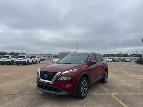 Certified 2023 Nissan Rogue SV w/ SV Premium B Package FWD image 8