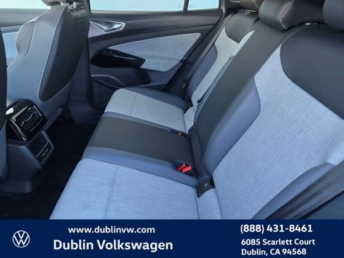 Certified 2023 Volkswagen ID.4 Pro image 11