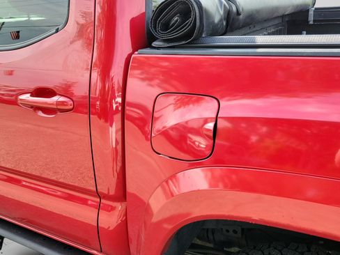 Used 2021 Toyota Tacoma SR5 RWD image 25