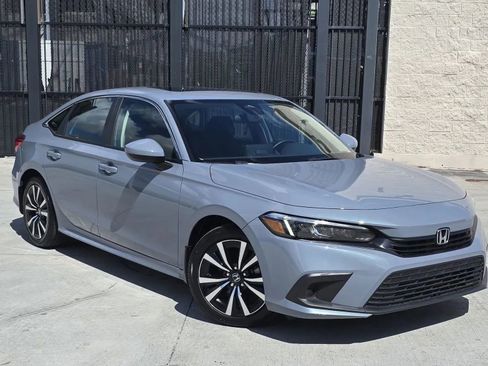 Used 2024 Honda Civic EX image 4